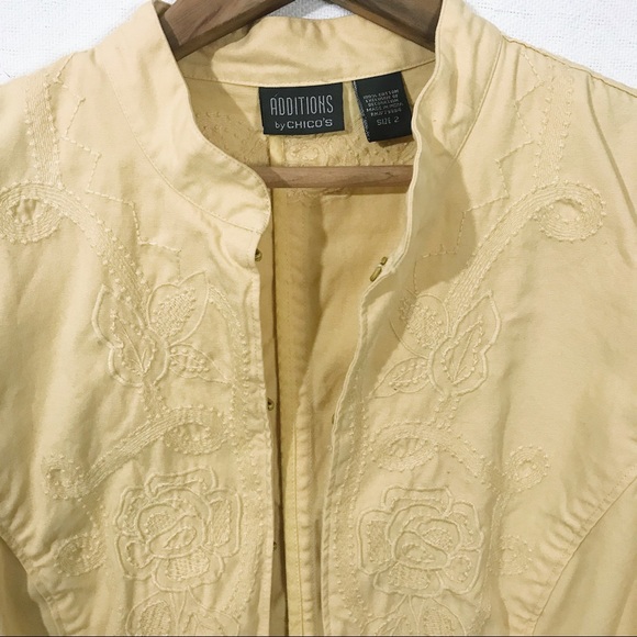 Chico’s Lightweight Floral Embroidered Coat - Picture 5 of 8